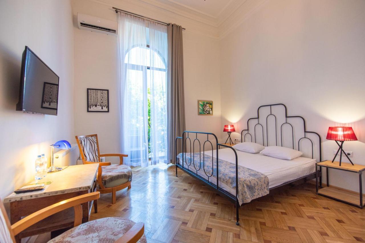 Rustaveli Hotel Tbiliszi Kültér fotó