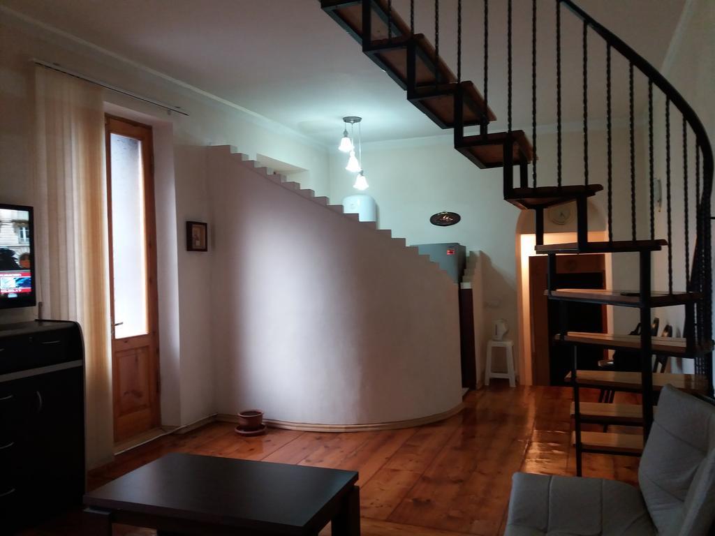 Rustaveli Hotel Tbiliszi Kültér fotó