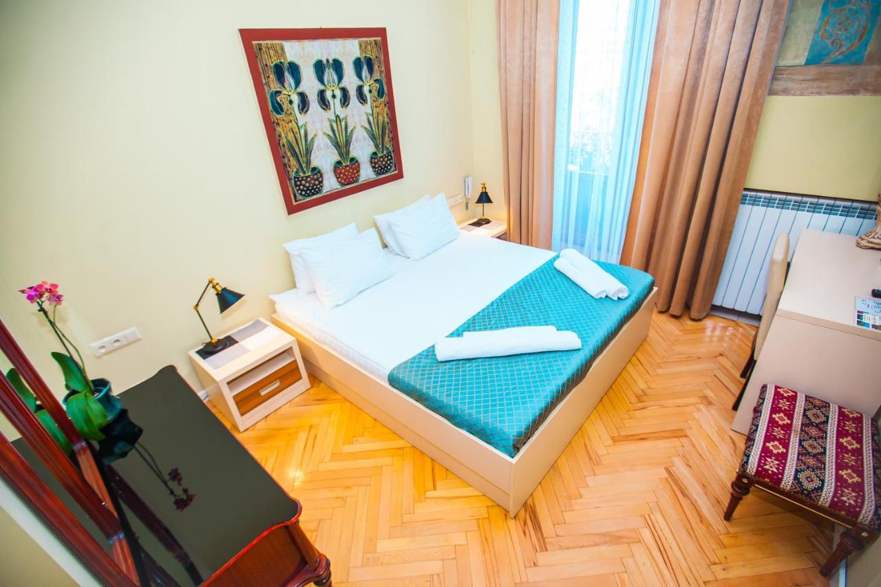 Rustaveli Hotel Tbiliszi Kültér fotó
